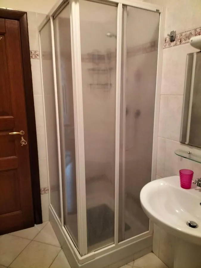Apartamento Appartamento Il Pino 15 Bocco Italia
